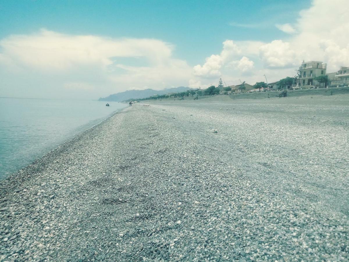 Centrocitta Beach Roccalumera Εξωτερικό φωτογραφία