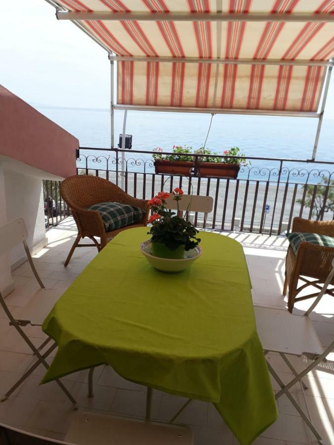 Centrocitta Beach Roccalumera Εξωτερικό φωτογραφία
